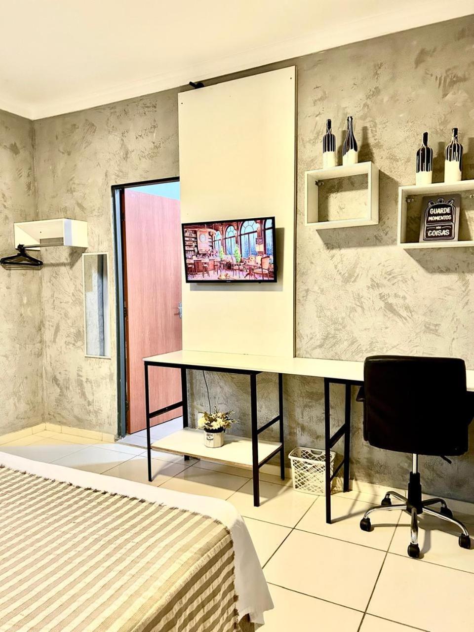 Elo Hostel Тагуатинга Экстерьер фото